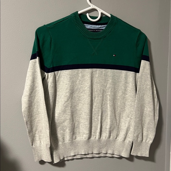 Tommy Hilfiger Other - Tommy Hilfiger sweater♥️💚🤍